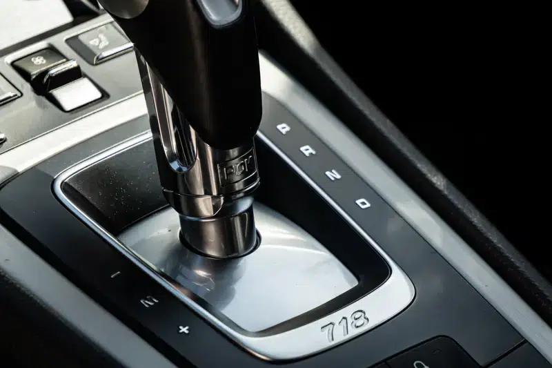 Porsche 718 Cayman 2018 2.0T — миниатюра 19