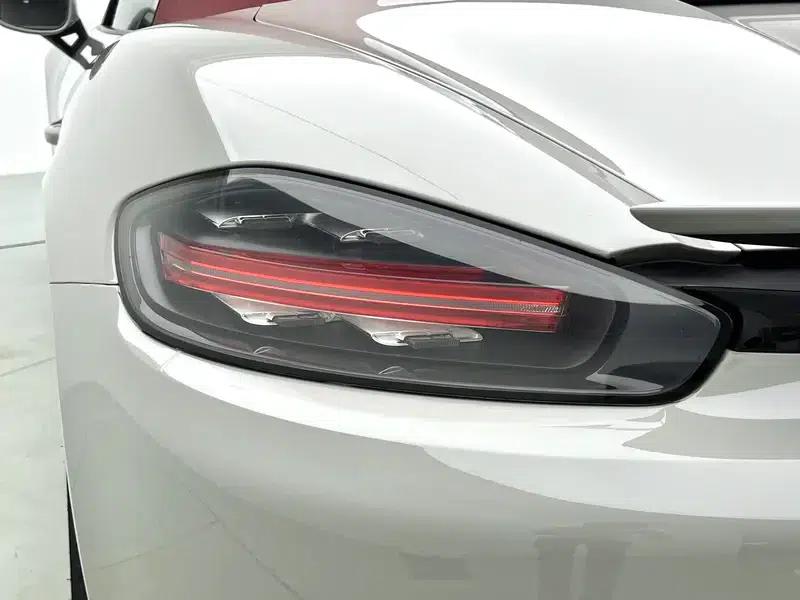 2020 Porsche 718 Boxster 2.0T — миниатюра 13