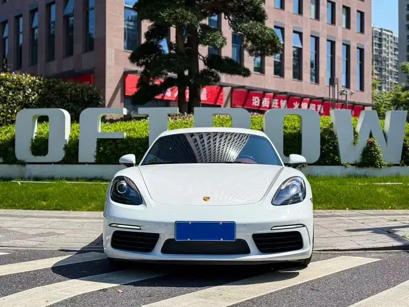 Porsche 718 Cayman 2020 2.0T — миниатюра 2