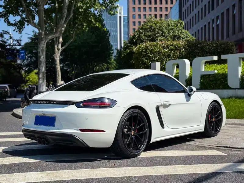 Porsche 718 Cayman 2020 2.0T — миниатюра 4