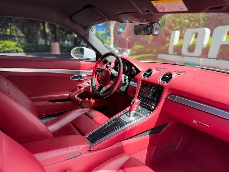 Porsche 718 Cayman 2020 2.0T — миниатюра 7