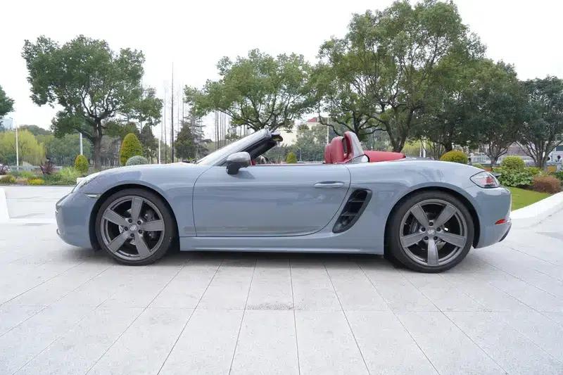 2023 Porsche 718 Boxster T — миниатюра 4
