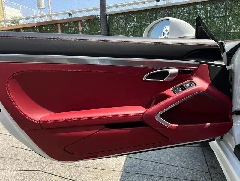 2020 Porsche 718 Boxster 2.0T — миниатюра 12
