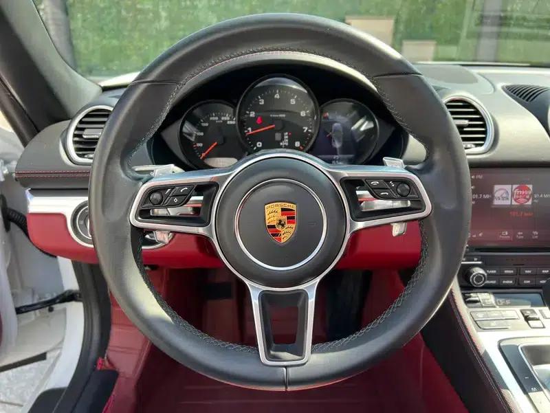 2020 Porsche 718 Boxster 2.0T — миниатюра 16