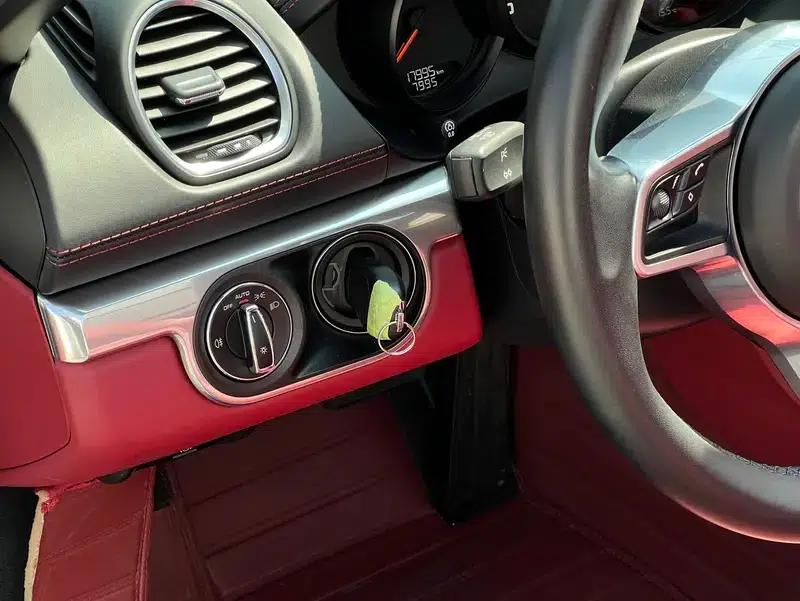 2020 Porsche 718 Boxster 2.0T — миниатюра 18