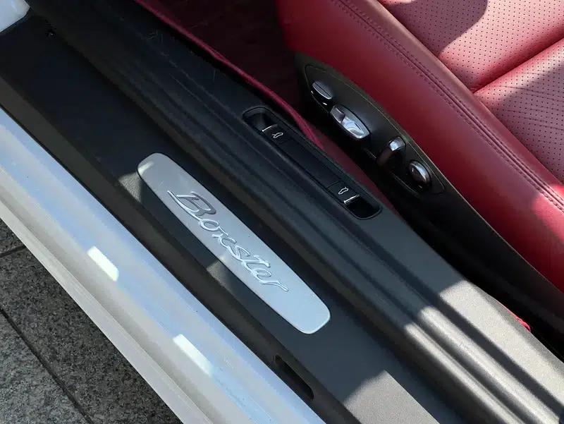 2020 Porsche 718 Boxster 2.0T — миниатюра 9