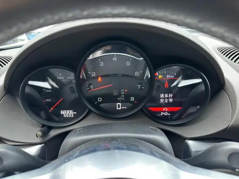Porsche 718 Cayman 2018 2.0T — миниатюра 9