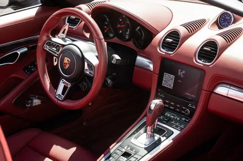 2022 Porsche 718 Boxster 2.0T — миниатюра 15