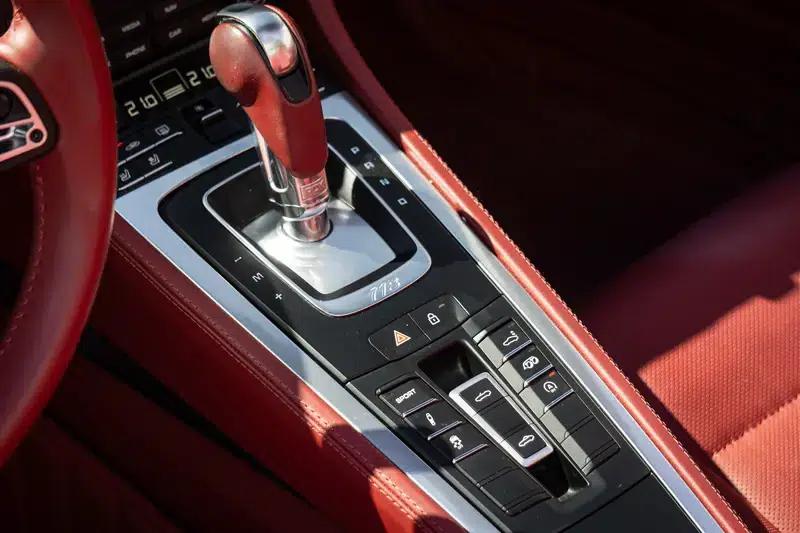 2022 Porsche 718 Boxster 2.0T — миниатюра 18