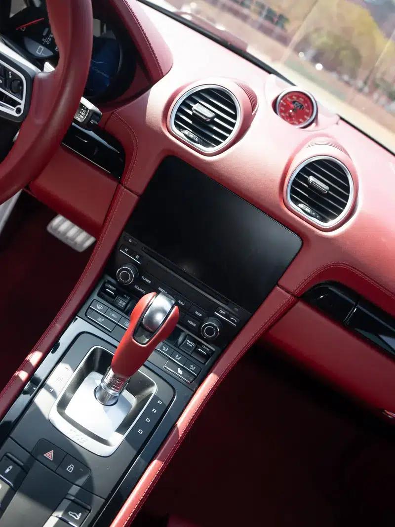 Porsche 718 2023 Cayman T — миниатюра 17