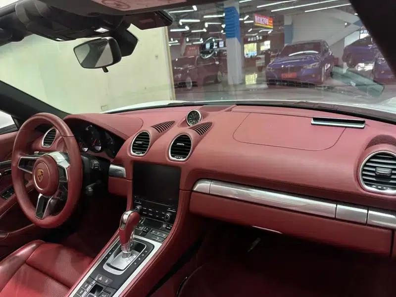 2018 Porsche 718 Boxster 2.0T — миниатюра 13