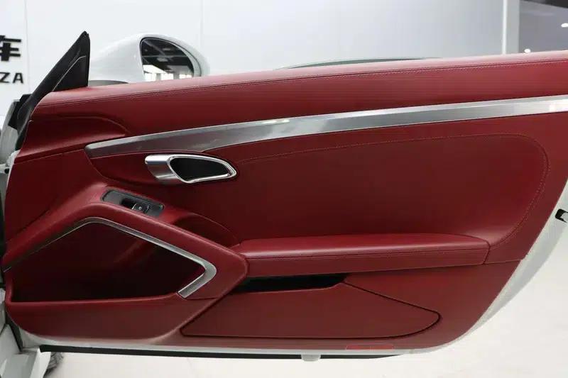 Porsche 718 Cayman 2016 2.0T — миниатюра 13