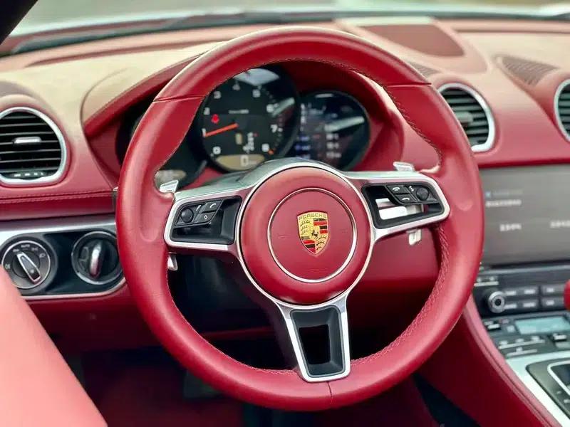 2020 Porsche 718 Boxster 2.0T — миниатюра 11