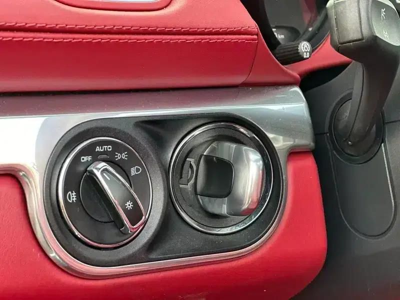 2020 Porsche 718 Boxster 2.0T — миниатюра 5