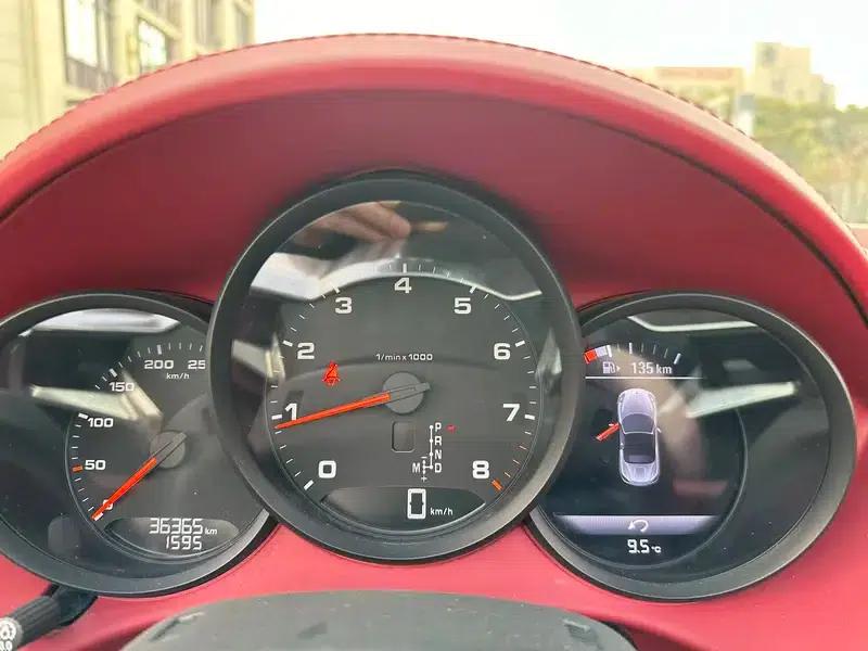 2020 Porsche 718 Boxster 2.0T — миниатюра 10