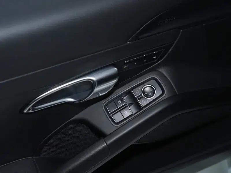 2020 Porsche 718 Boxster 2.0T — миниатюра 20