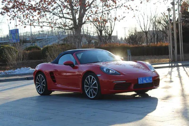 2022 Porsche 718 Boxster 2.0T — миниатюра 3