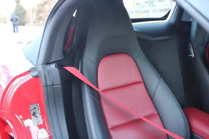 2022 Porsche 718 Boxster 2.0T — миниатюра 9
