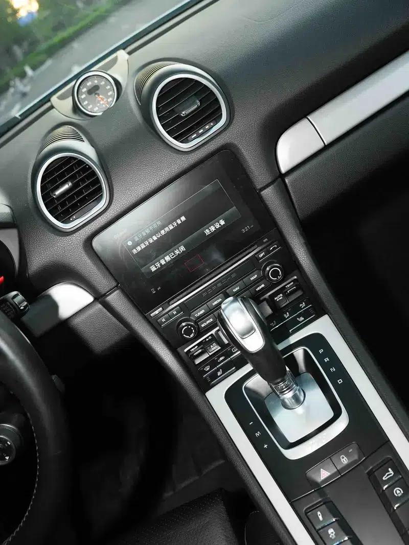 Porsche 718 Cayman 2016 2.0T — миниатюра 11