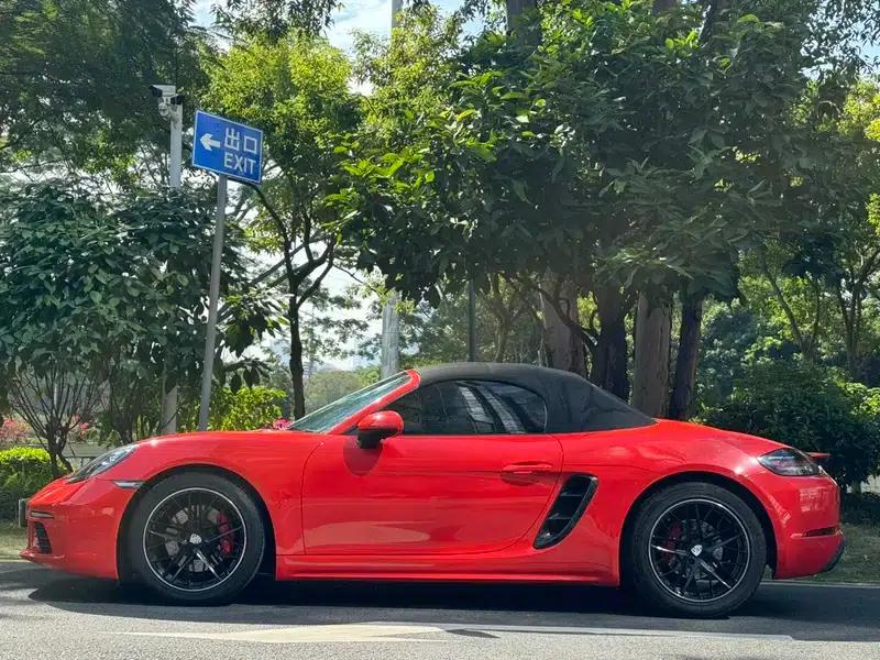 2016 Porsche 718 Boxster 2.0T — миниатюра 9