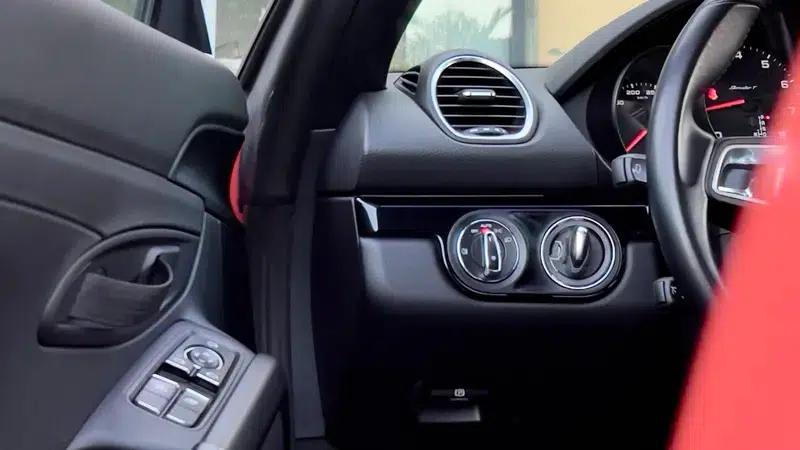 2019 Porsche 718 Boxster T — миниатюра 18