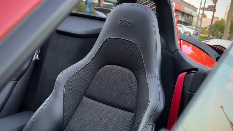 2019 Porsche 718 Boxster T — миниатюра 32