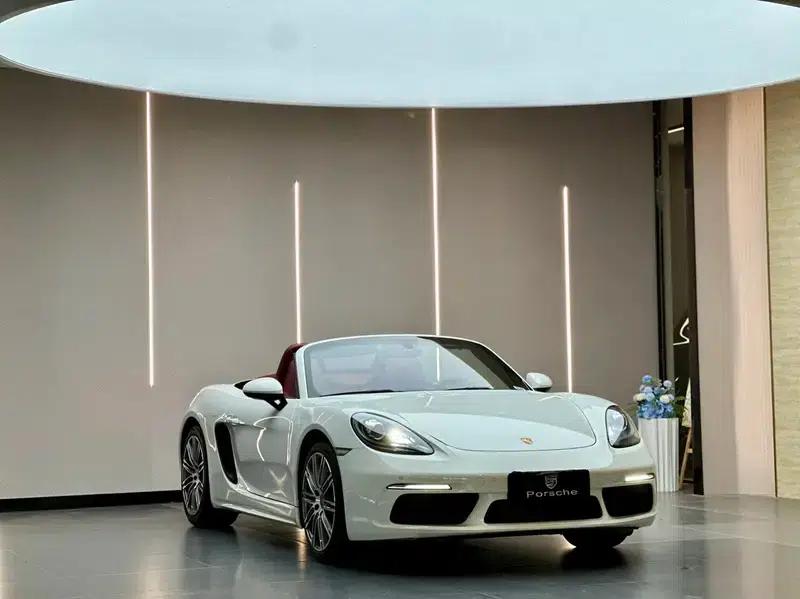 2022 Porsche 718 Boxster 2.0T — миниатюра 3