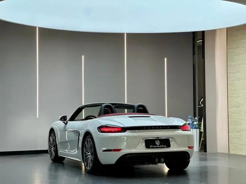 2022 Porsche 718 Boxster 2.0T — миниатюра 4