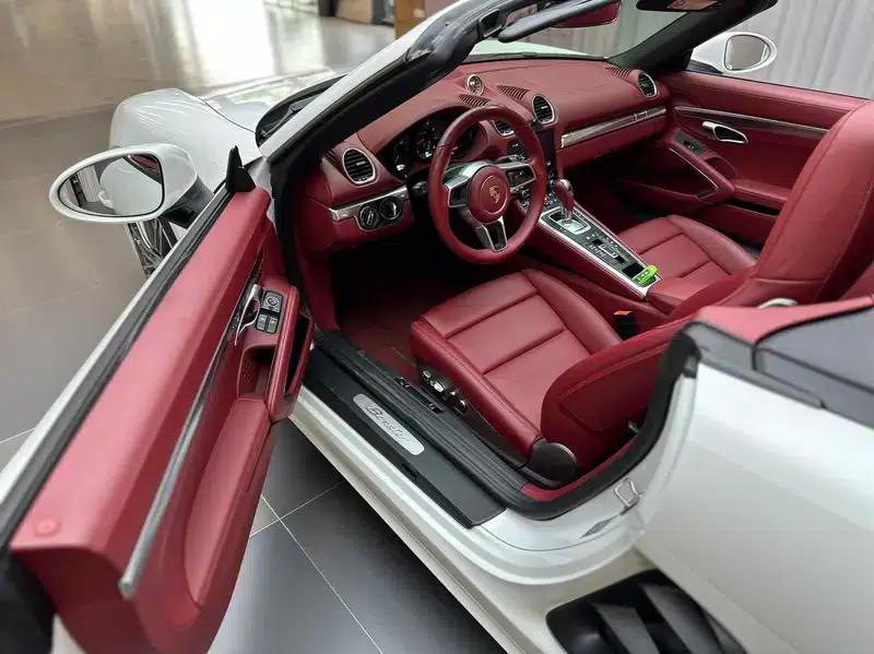 2022 Porsche 718 Boxster 2.0T — миниатюра 7