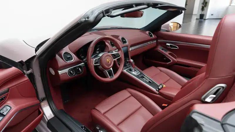 2023 Porsche 718 Boxster 2.0T — миниатюра 18