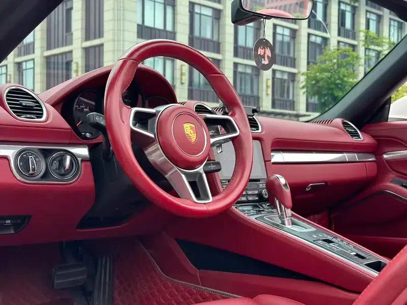 2022 Porsche 718 Boxster 2.0T — миниатюра 13