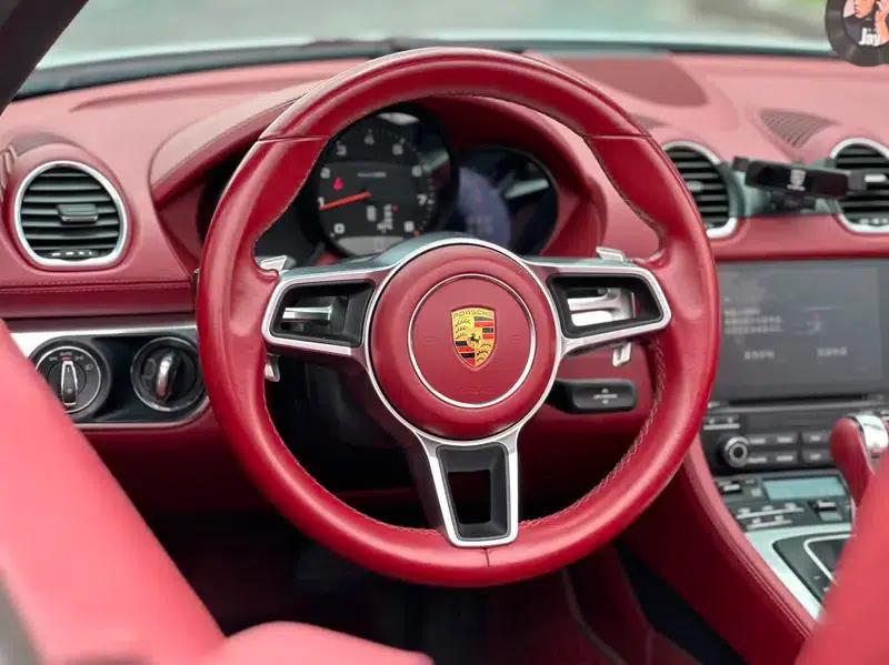 2022 Porsche 718 Boxster 2.0T — миниатюра 10
