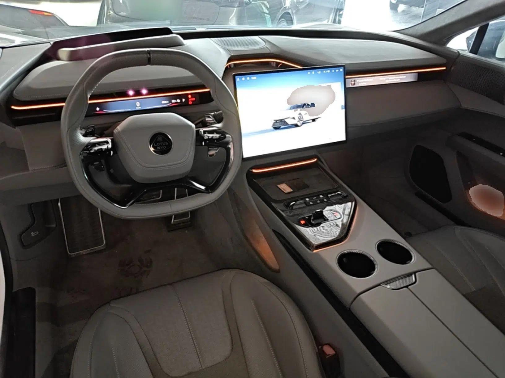 Lotus EMEYA 2024 EMEYA L+ — миниатюра 17