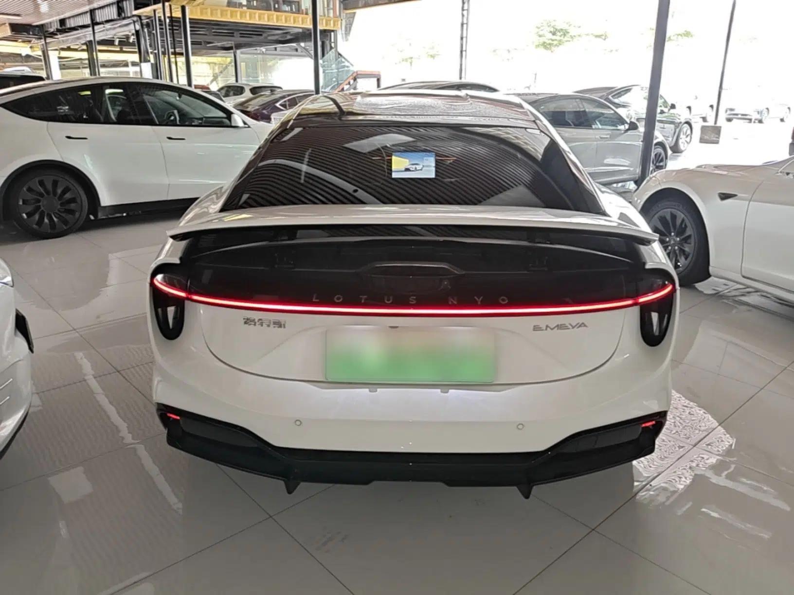 Lotus EMEYA 2024 EMEYA L+ — миниатюра 5