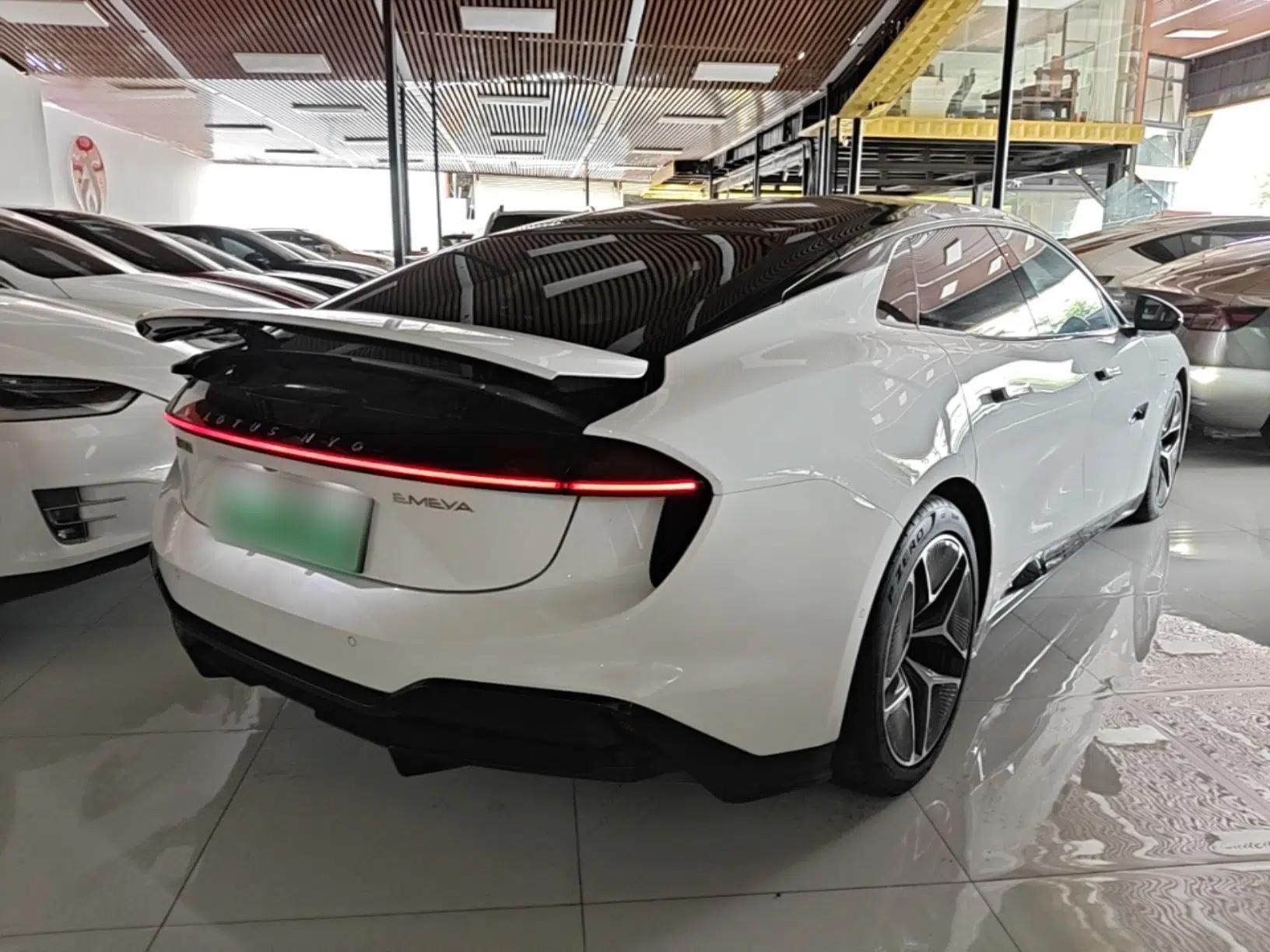 Lotus EMEYA 2024 EMEYA L+ — миниатюра 6