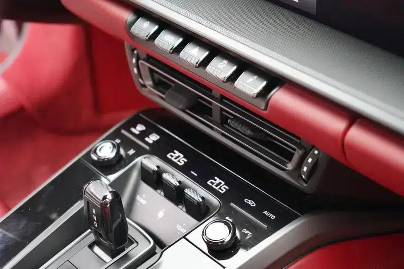 2022 Porsche 911 Carrera 3.0T — миниатюра 15