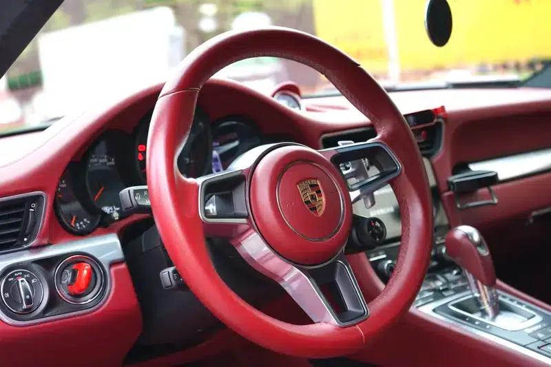 2016 Porsche 911 Carrera 3.0T — миниатюра 11
