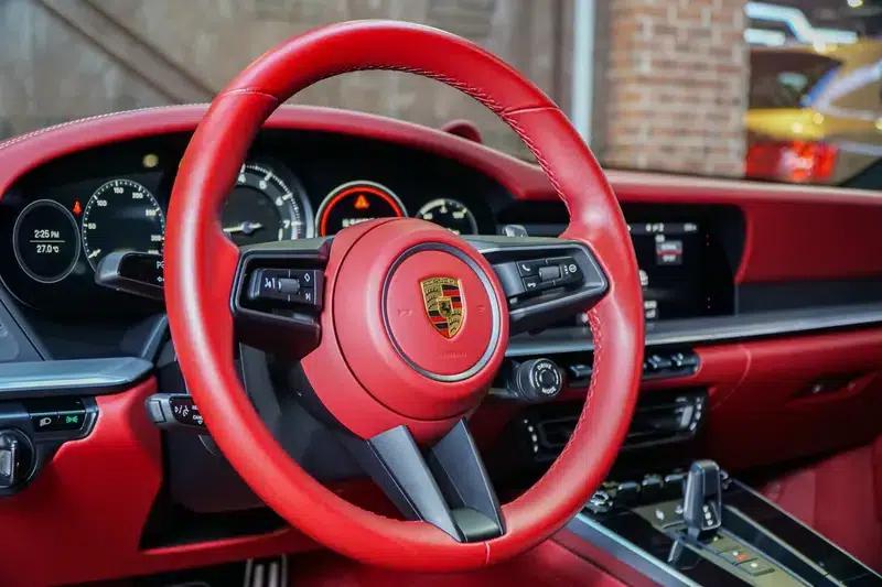 Porsche 911 2020 Carrera 4 3.0T — миниатюра 12