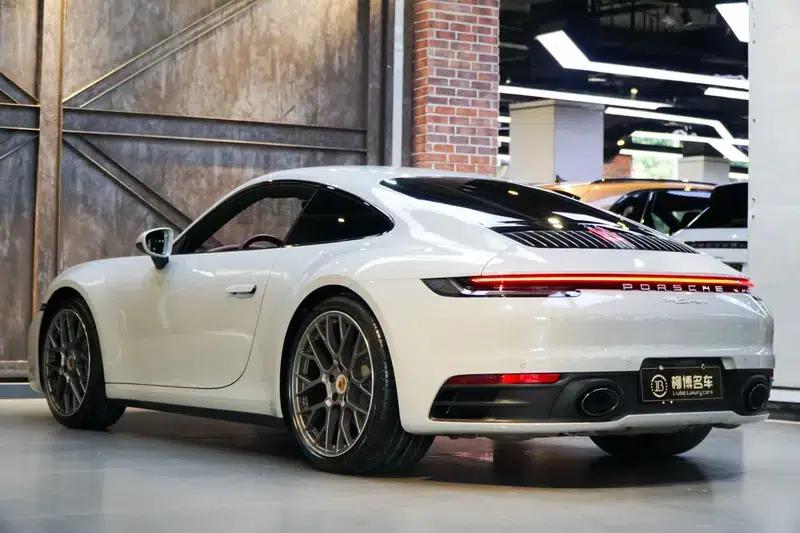 Porsche 911 2020 Carrera 4 3.0T — миниатюра 4