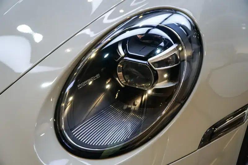 Porsche 911 2020 Carrera 4 3.0T — миниатюра 8