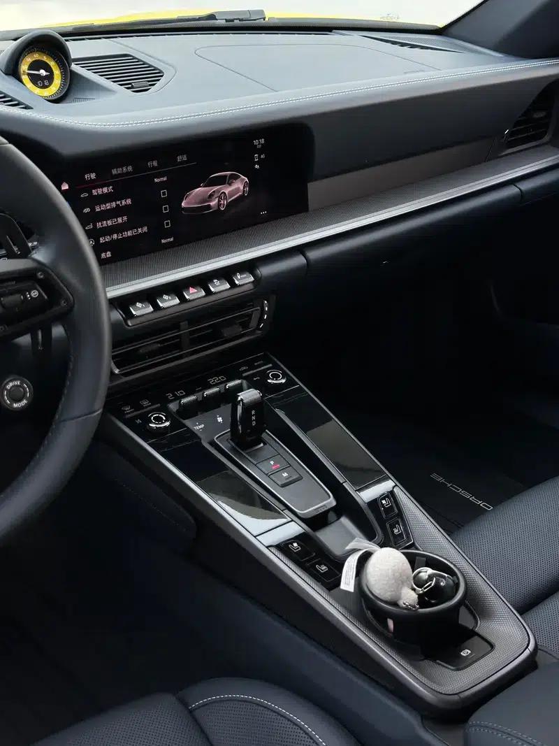 2022 Porsche 911 Carrera S 3.0T — миниатюра 11