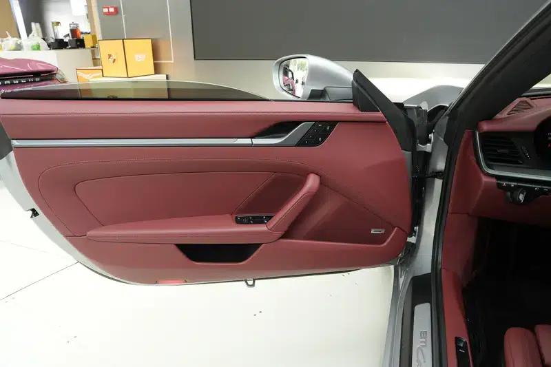 2023 Porsche 911 Carrera 3.0T — миниатюра 23