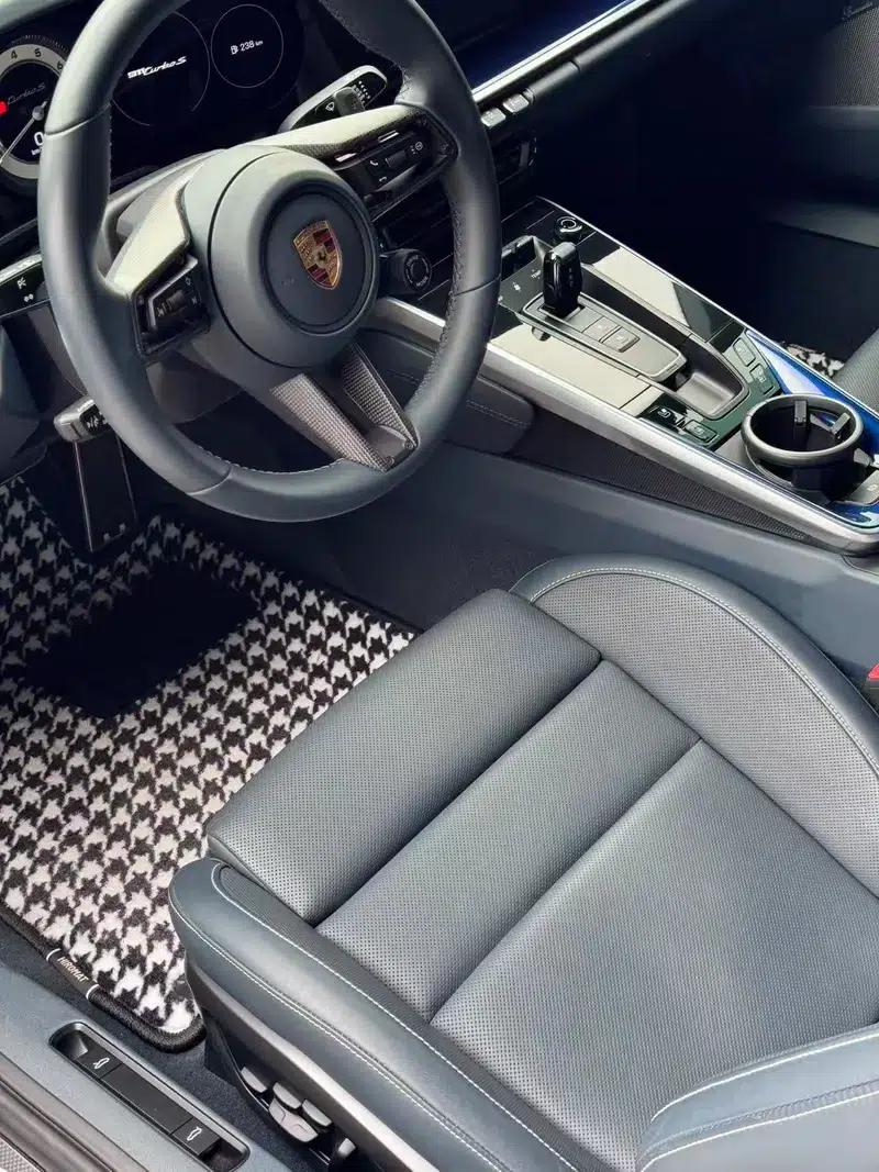2022 Porsche 911 Turbo S 3.7T — миниатюра 8