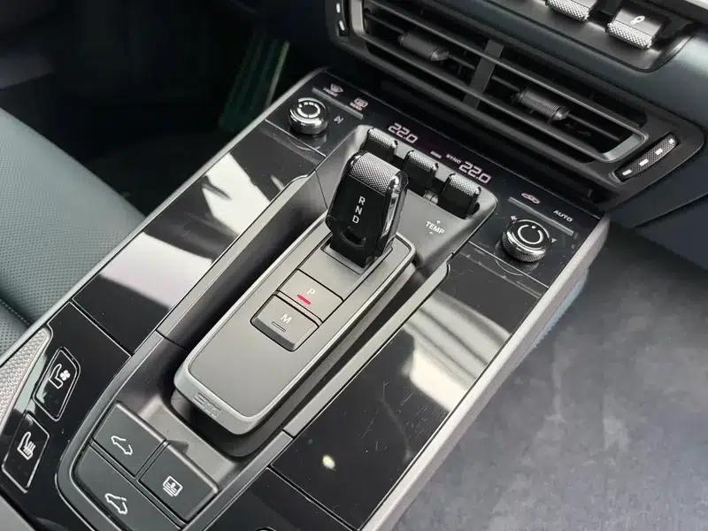 2022 Porsche 911 Carrera 3.0T — миниатюра 16