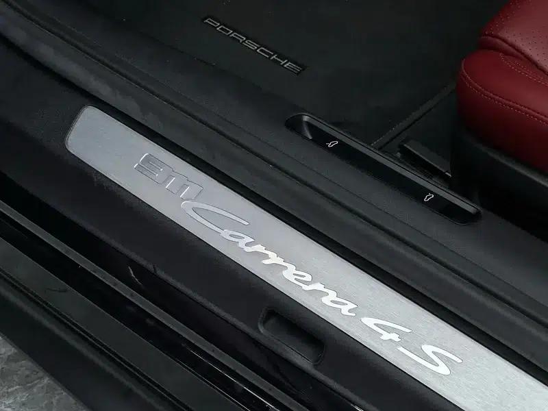 Porsche 911 2019 Carrera 4S 3.0T — миниатюра 11