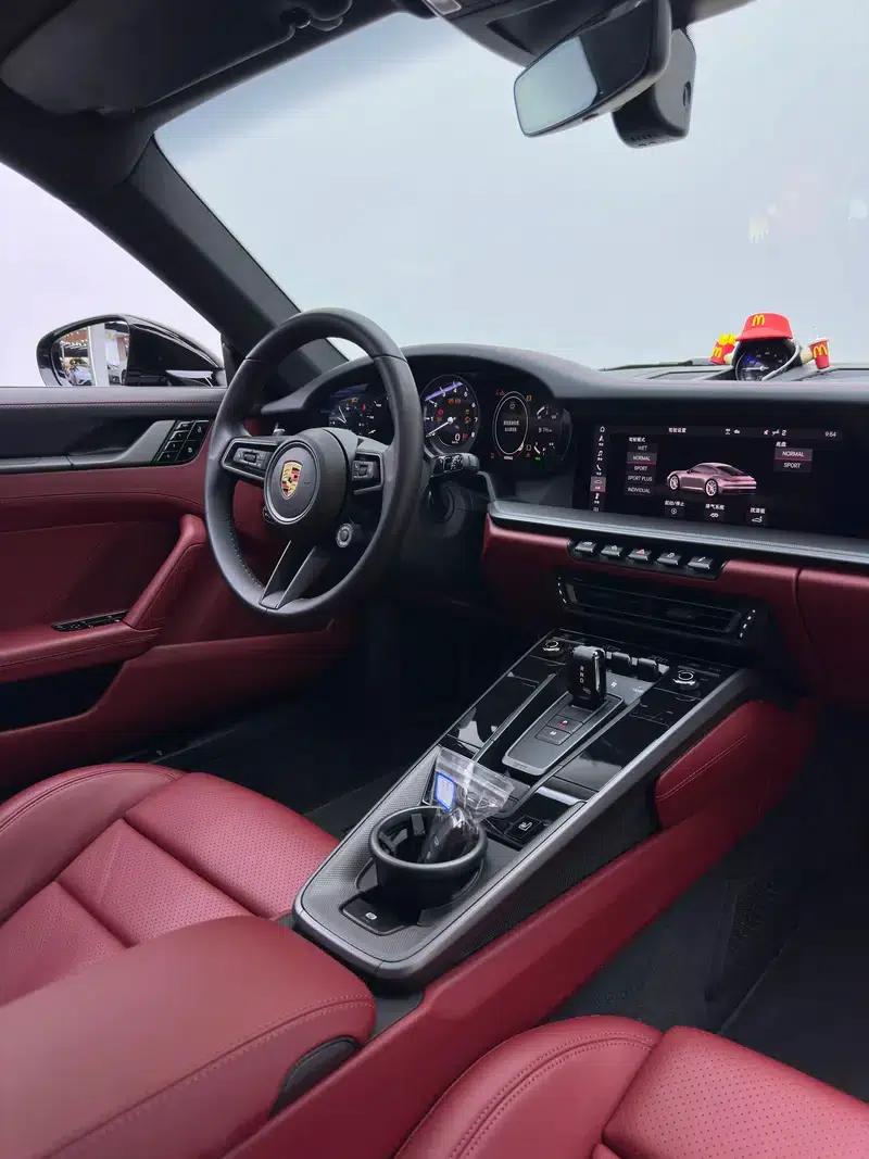 Porsche 911 2019 Carrera 4S 3.0T — миниатюра 13