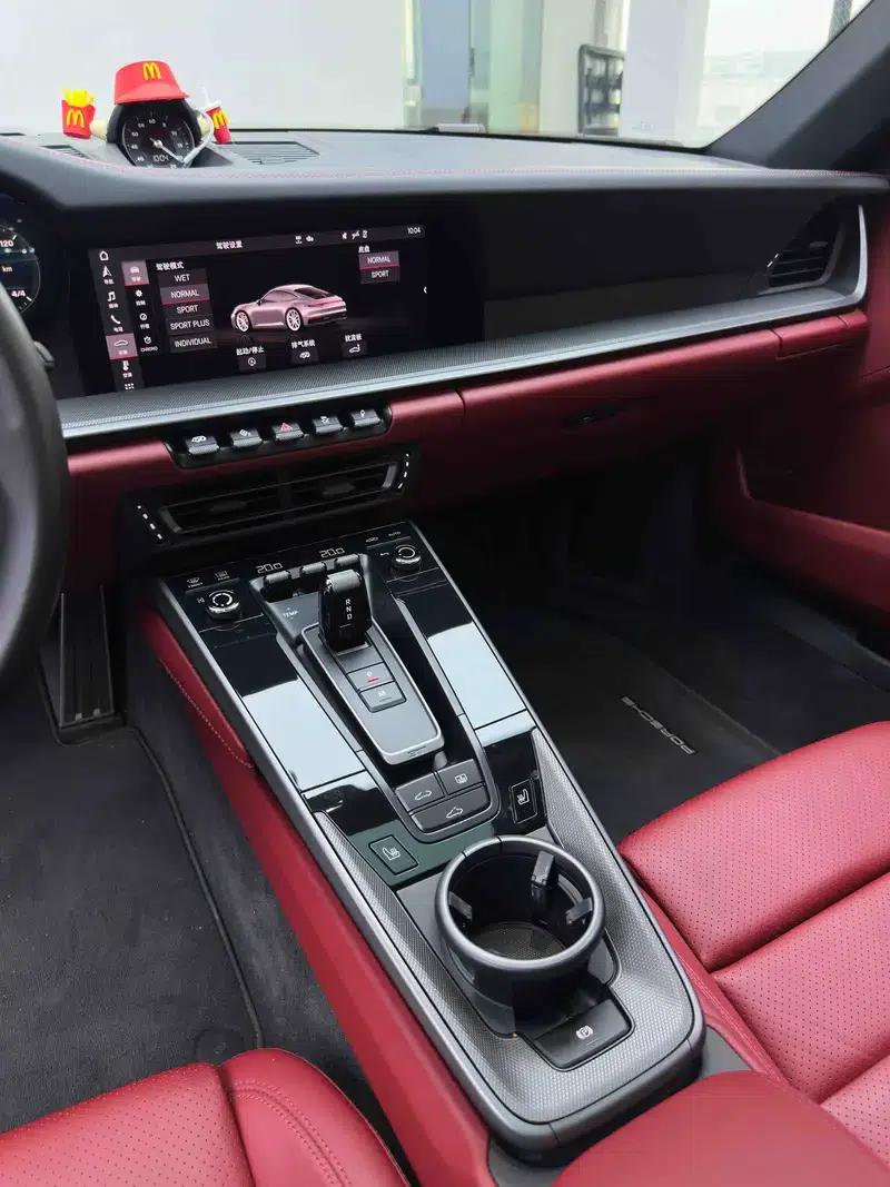 Porsche 911 2019 Carrera 4S 3.0T — миниатюра 14