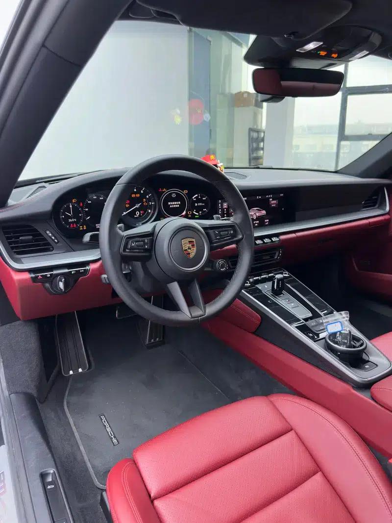 Porsche 911 2019 Carrera 4S 3.0T — миниатюра 20