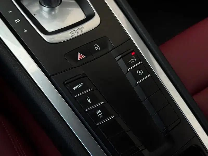 2016 Porsche 911 Carrera 3.0T — миниатюра 10