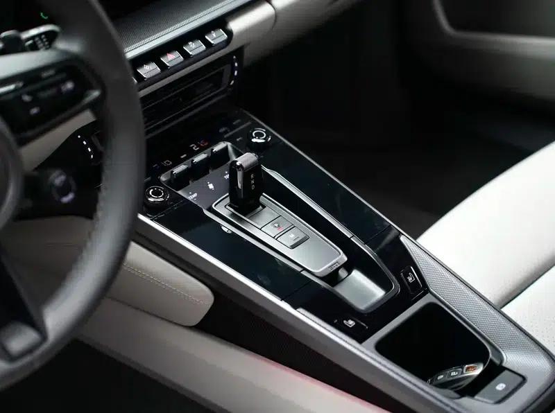 2022 Porsche 911 Carrera 3.0T — миниатюра 13